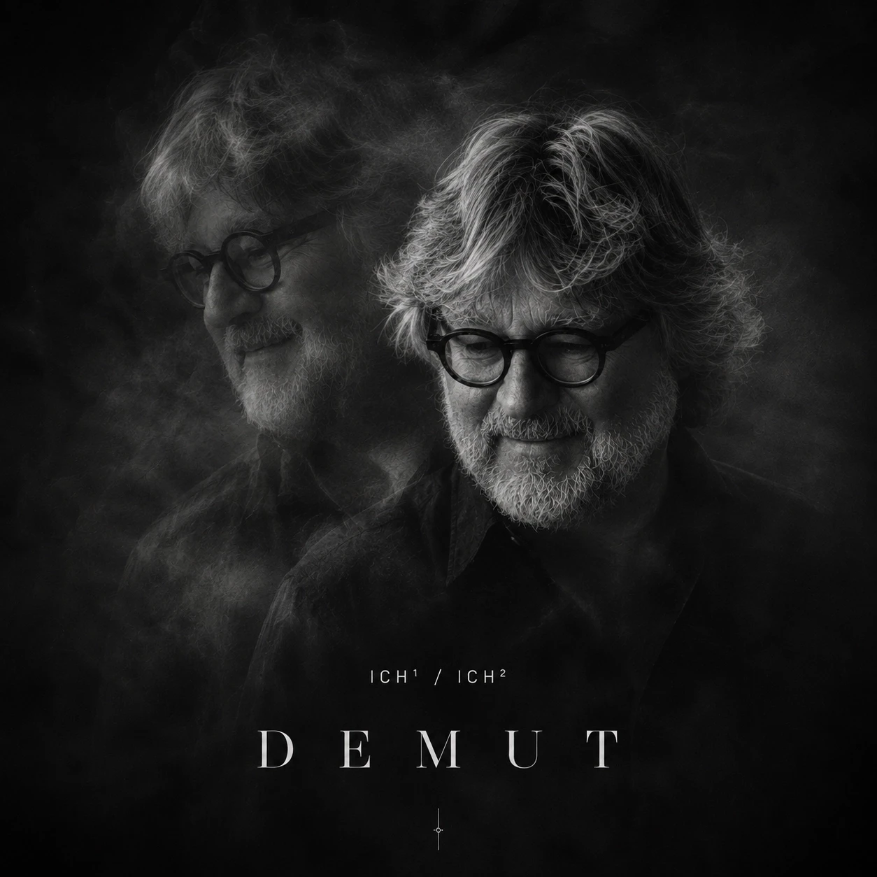 Cover zu DEMUT. Doppelbelichtung eines bärtigen Mannes mit Brille, darunter ICH¹ / ICH² und DEMUT.